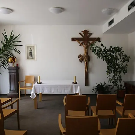 Pensionat Pansky Dum Rozmital pod Tremsinem